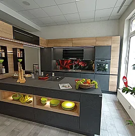 Moderne Inselküche