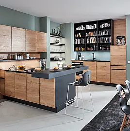 Moderne Küche mit Bosch-Geräten