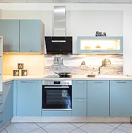 moderne L-Küche in Aqua matt und hellem Holz (Nr. 1)