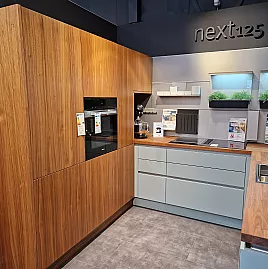 Next125 Ausstellungsküche komplett mit Geräten von Miele
