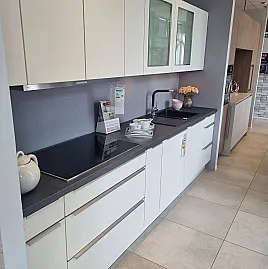 Lara Silk matt lackiert