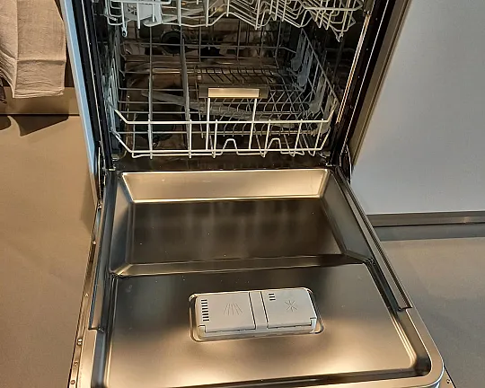 V-Zug Geschirrspüler V6000, 78cm hoch - AdoraSpülen V6000 vollintegriert