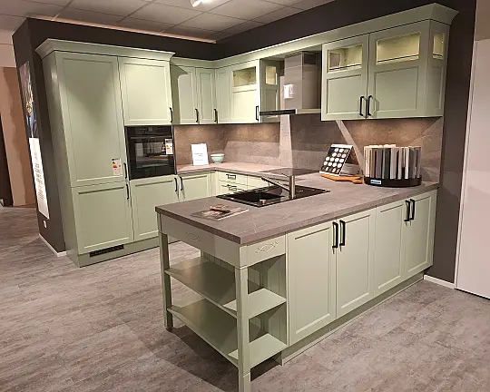 Wunderschöne Häcker Landhausküche Bristol Pastellgrün - Bristol Pastellgrün Massivholz lackiert