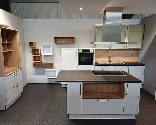 Moderne Zeitlose Küche von Häcker Loft C258 polarweiß Softlack - Häcker Loft C258 polarweiß Softlack