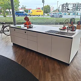 Strasser CUBO ALPINOVA – Designinsel in Alba Vene