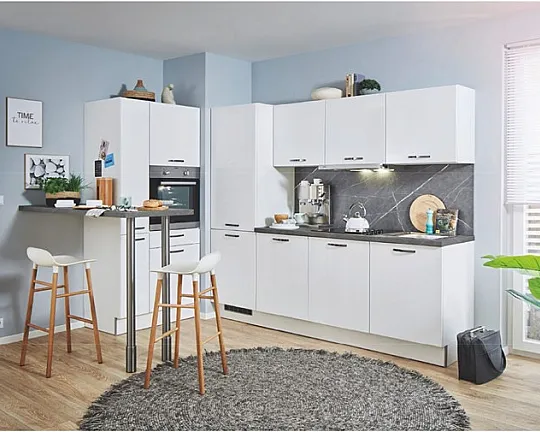 Neue Pino Küche mit Bosch Geräten nur zwei Wochen Lieferzeit Einbauküche 219 Alpinweiß supermatt 691 - PN210 Nr.691