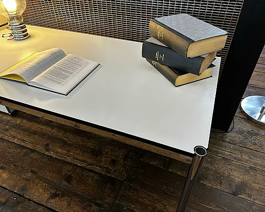 Schreibtisch 150 x 75 cm - USM Haller