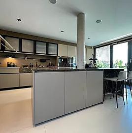 Luxus Fenix- Naturstein Küche