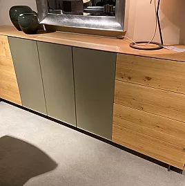 Sideboard FARN - eine leichte, elegante und zeitlose Korpusmöbel-Variante aus massivem Eichenholz