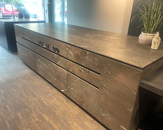 Kochinsel mit Spülinsel inkl. Bora Professionell. OHNE Hochschränke - Luxusküche Breccia Imperiale leather