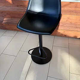 Höhenverstellbarer Hocker MIUNN