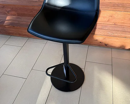 Höhenverstellbarer Hocker MIUNN - MIUNN