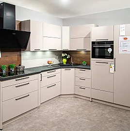 Klassische, moderne Musterküche