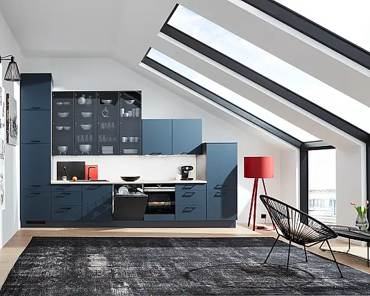 Küchenzeile mit Laurus Geräten - Easytouch Fjordblau matt