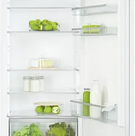 Einbau-Kühlschrank mit SuperKühlen und LED Beleuchtung