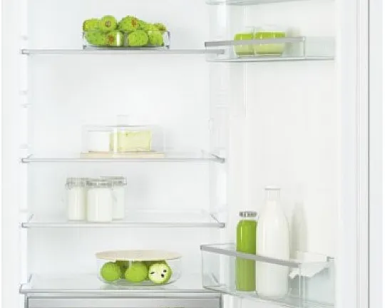Einbau-Kühlschrank mit SuperKühlen und LED Beleuchtung - K 7313 D