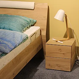 hochwertiges Schlafzimmer massiv Wildeiche Weiß Massivholzbett + Drehtürenkleiderschrank + 2 Nachtkonsolen