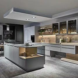 Exklusive Messeküche mit Siemens StudioLine-Geräten - Absoluter Luxus - Design-Küche