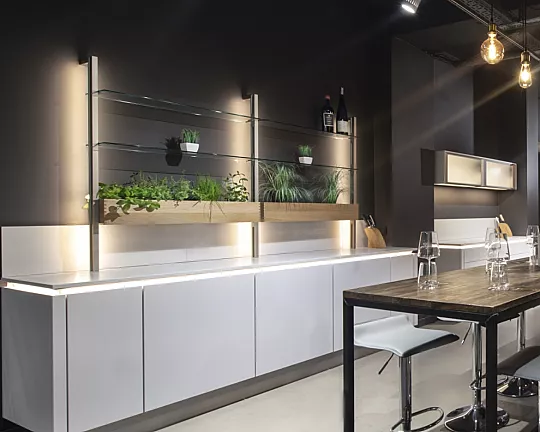 Stylisch Modulare Grifflos Küche mit Steinplatten - Fashion