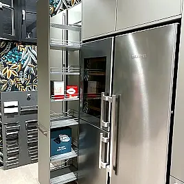 Nobilia Easytouch großer Küchenschrank