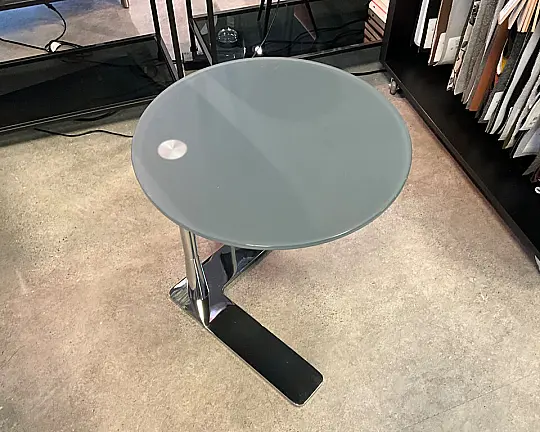 Beistelltisch - Dreieck FADO