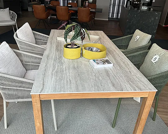 Stern | Essgruppe - HOLZTISCH/JELLA