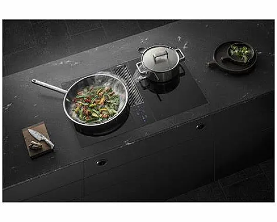 Induktionskochfeld mit integriertem Dunstabzug - CKA2