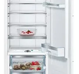 Serie | 8 Einbau-Kühlschrank mit Gefrierfach 177.5 x 56 cm Flachscharnier