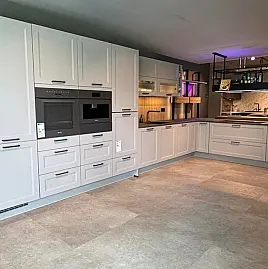 Vorführküche Nobilia Cascada Landhaus in Steingrau