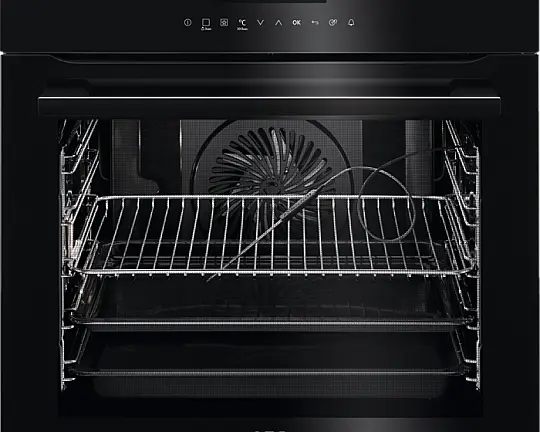 8000 AssistedCooking / Einbaubackofen / Pyrolytische Selbstreinigung / Schwarz - BPE742220B 944188379