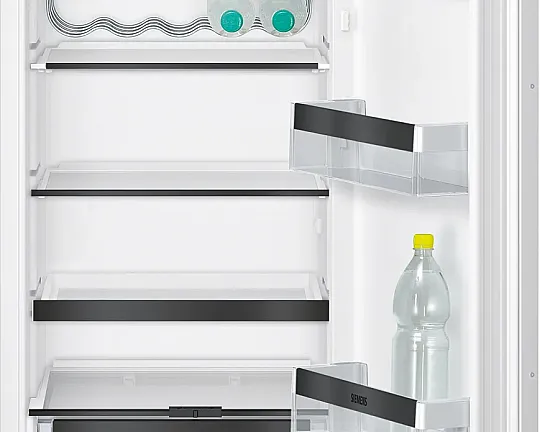 Siemens iQ500, Einbau-Kühlschrank mit Gefrierfach, 177.5 x 56 cm, Flachscharnier mit Softeinzug KI82LSDE0 (Lager) - KI82LSDE0