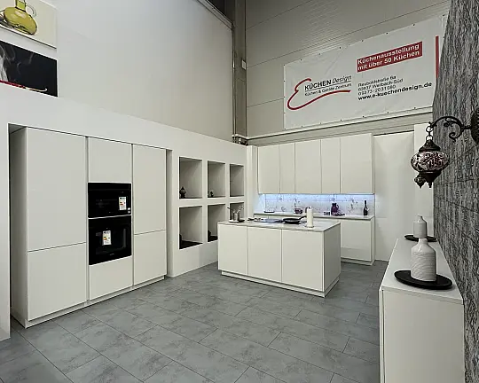 Ausstellungsküche  M20 Manhattan Uni, 490 Weiß - Ausstellungsküche  M20 Manhattan Uni, 490 Weiß