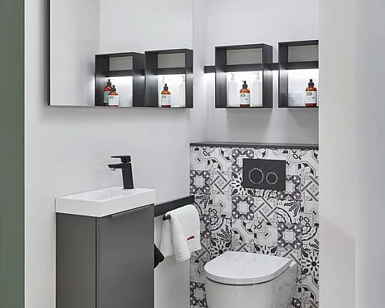 Gäste WC - Waschtisch und LED-Spiegel + Zubehör mit LED-Beleuchtung - Touch