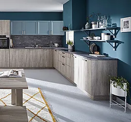 L-Küche in Esche Nordic NB und Blaugrau Satinlack Farbkombination