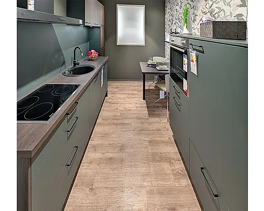 Küchenzeile mit Schrank u. Tisch - Cindy Black green seidenmatt
