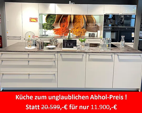 Nobilia-Küche inkl. Geräte - Sensationspreis zum Abverkauf - Nobilia Lux Alpinweiß mit wertigen Bosch-Geräten 5m plus 2,8x1,2m Insel - Koje 9