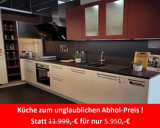Nolte-Küche inkl. Geräte - Sensationspreis zum Abverkauf - Nolte SoftLack Hagebutte / Weiß mit wertigen Bosch-Geräten 4x1,8m