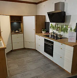 Moderne Landhausküche Weiß seidenmatt