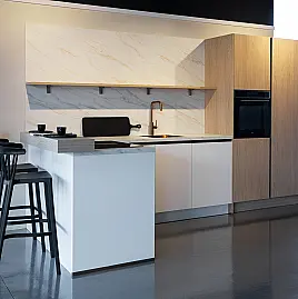 Alpin wit/Decor eiken hoekkeuken