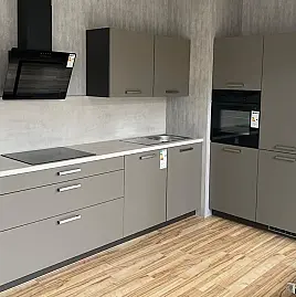 Neue Artego Marken-Einbauküche Modell Turin – Sofort verfügbar inklusive Amica-Einbaugeräte