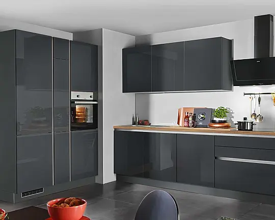 moderne Küche in anthrazit mit Elektrogeräten - Star