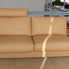 Ledersofa Couch Farbe Sand Leder Braun hochwertig 2,5-Sitzer Classic 820 von Erpo
