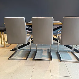 Stuhl Zesen mit Gestell in Edelstahl, Bezug schlamm dunkel