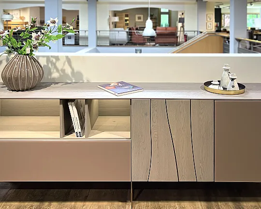 Sideboard Design Asteiche massiv Glas beere Matt modern & hochwertig, TV-Möbel geeignet - Mileto