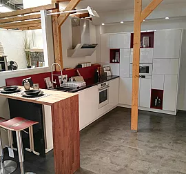 Ausstellungsküche ALEA - modern, hochglanzlackiert kristallweiß, L-Küche