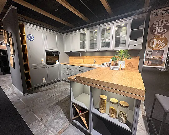 hochwertige lackierte matte Fronten - Viva Landhaus