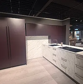 moderne Küche im hochwertigen Design