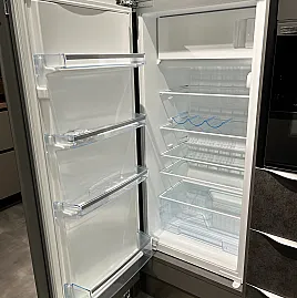 Einbau-Kühlschrank mit Gefrierfach