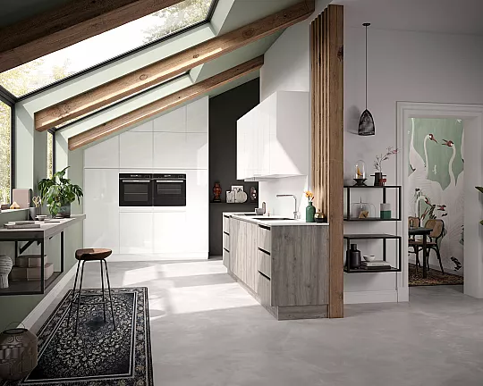 Häcker Classic - Häcker Küchenzeile mit Hochschrank Polarweiß (Werbeblock)