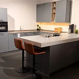 Dark Elegance - starke Kontraste, edle Materialien